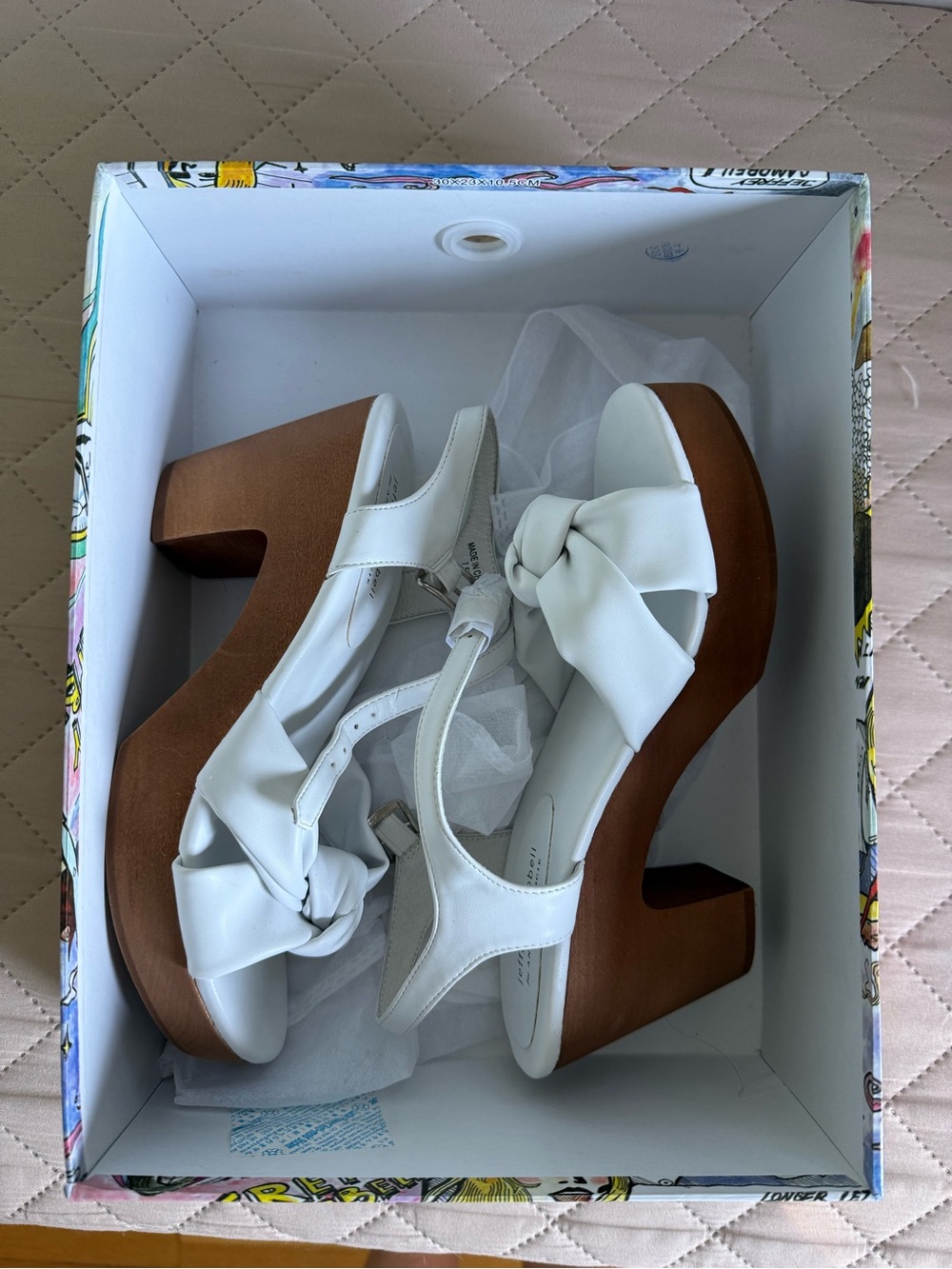 Jeffrey Campbell White Knotted Platform Wedges with Wood-Effect Heel